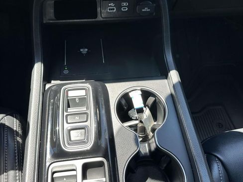 Certified 2025 Honda Pilot EX-L image 18