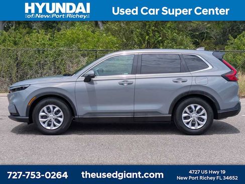 Used 2026 Honda CR-V LX image 2