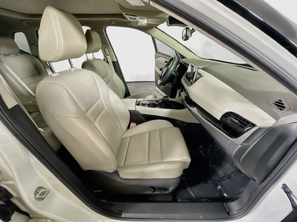 Used 2023 Nissan Rogue SL AWD/4WD image 14