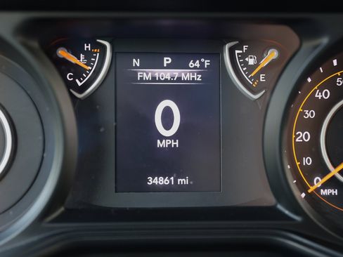 Used 2024 Jeep Wrangler Sport S image 34