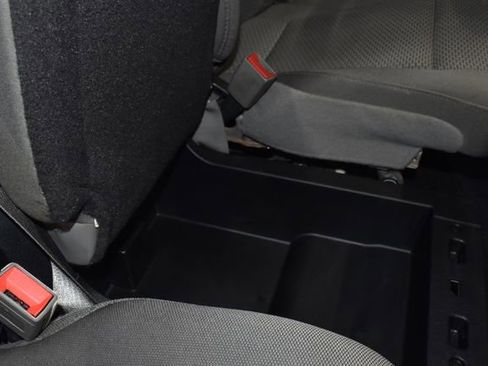 Used 2020 Ford F150 XLT image 31