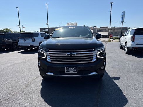 Used 2023 Chevrolet Tahoe High Country w/ Premium Package 2 AWD/4WD image 8