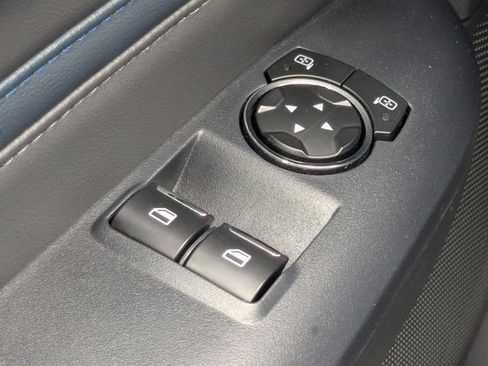 Used 2025 Ford Mustang GT Premium RWD image 31