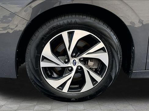 Used 2025 Subaru Legacy Premium AWD/4WD image 11