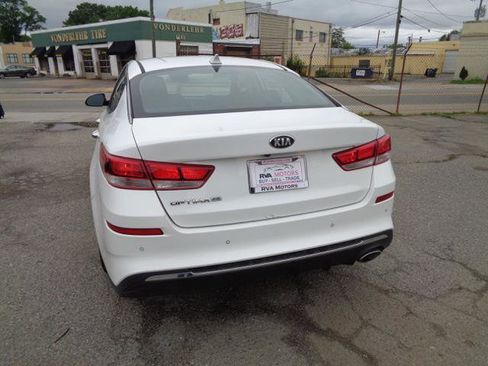 Used 2019 Kia Optima LX FWD image 7