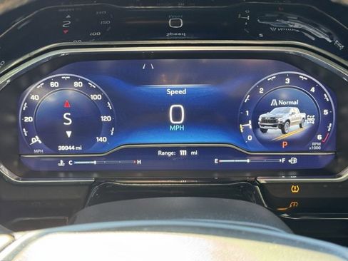 Used 2023 Chevrolet Silverado 1500 ZR2 w/ Technology Package image 28