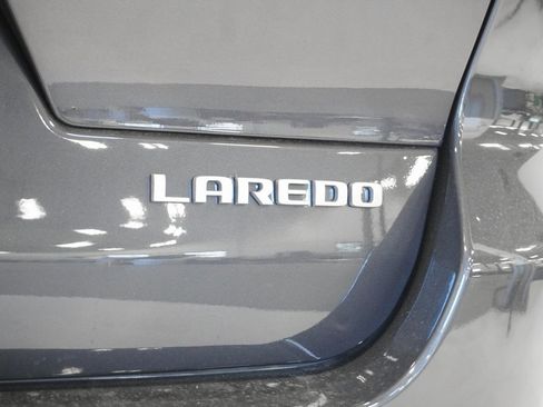 Used 2025 Jeep Grand Cherokee L Laredo w/ Luxury Tech Group I image 8