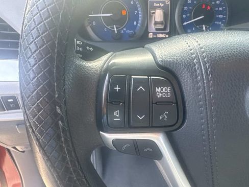 Used 2020 Toyota Sienna LE FWD image 22