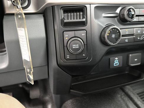 New 2026 Ford F350 XL w/ XL Chrome Package image 39