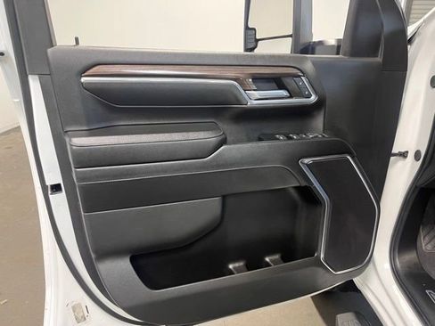 Used 2024 Chevrolet Silverado 2500 LT image 24