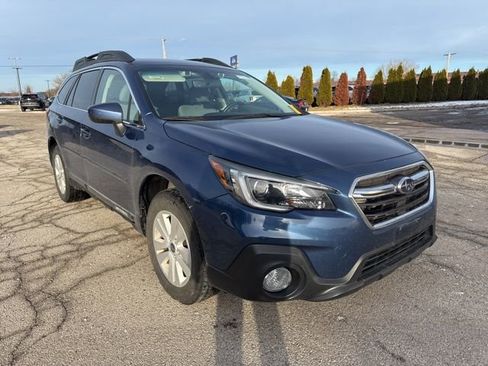 Used 2019 Subaru Outback 2.5i Premium image 1