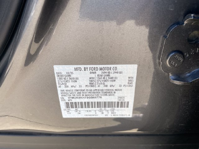 Used 2025 Ford Explorer ST-Line w/ ST-Line Street Pack AWD/4WD image 27