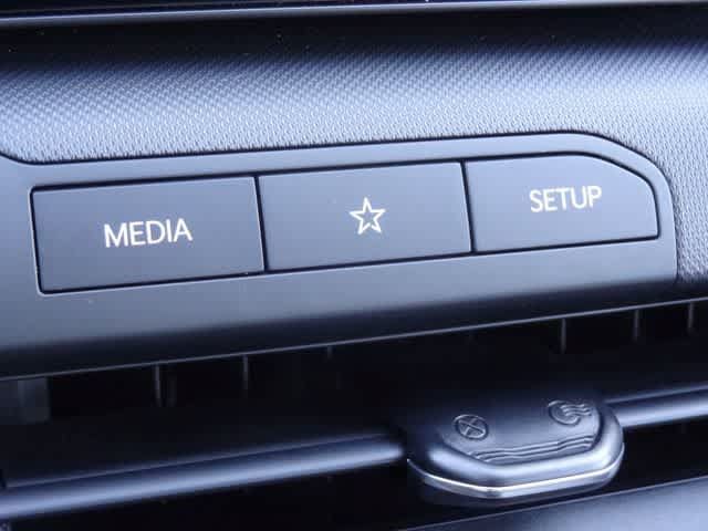 Used 2025 Kia K4 FWD image 25