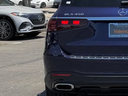 New 2026 Mercedes-Benz GLS 450 4MATIC image 10