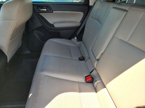 Used 2018 Subaru Forester 2.5i Limited AWD/4WD image 16