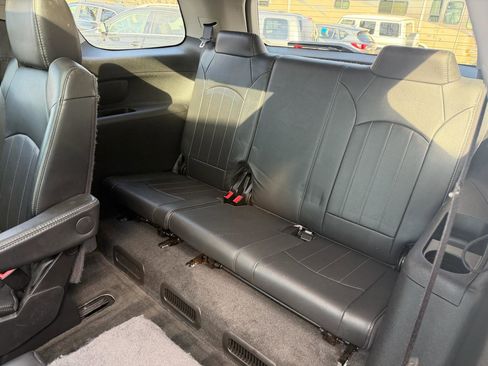 Used 2017 GMC Acadia Limited SLT image 17