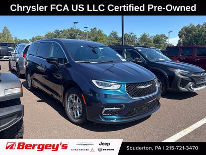 Certified 2025 Chrysler Pacifica Select