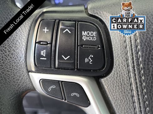 Used 2019 Toyota Highlander LE AWD/4WD image 22