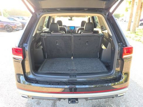 Used 2024 Volkswagen Atlas Peak Edition SEL AWD/4WD image 12