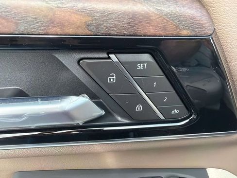 New 2026 GMC Yukon XL Denali w/ Denali Reserve Package image 18