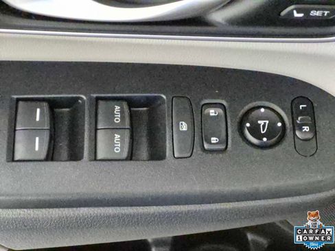 Used 2017 Honda CR-V EX-L image 11