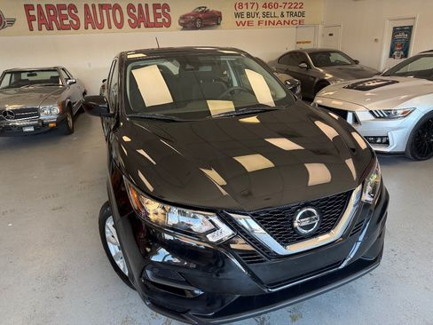 Used 2022 Nissan Rogue Sport S FWD image 1