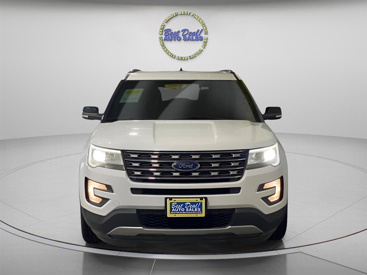 Used 2016 Ford Explorer XLT AWD/4WD image 9