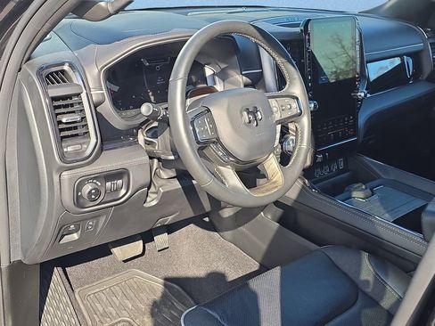 Used 2025 RAM 1500 Limited image 14