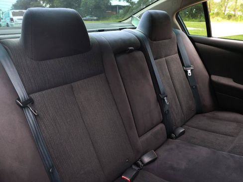 Used 2011 Nissan Altima 2.5 S w/ Special Edition Pkg FWD image 14