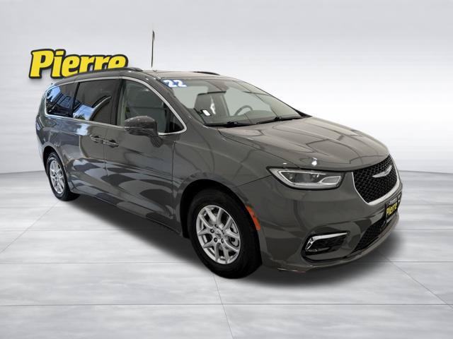 Used 2022 Chrysler Pacifica Touring-L FWD image 7