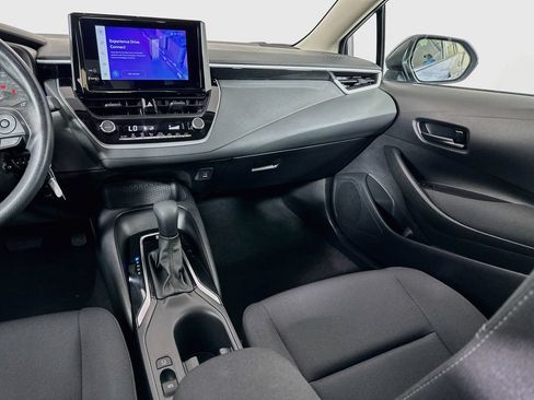 Used 2025 Toyota Corolla LE FWD image 23