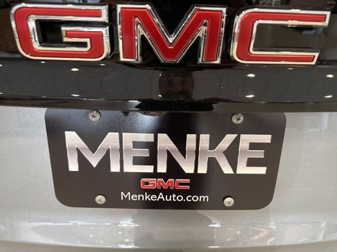 New 2026 GMC Acadia Elevation w/ Elevation Premium Package image 9