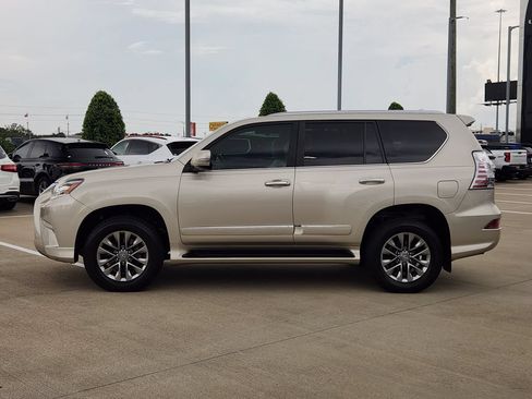Used 2016 Lexus GX 460 Luxury AWD/4WD image 4