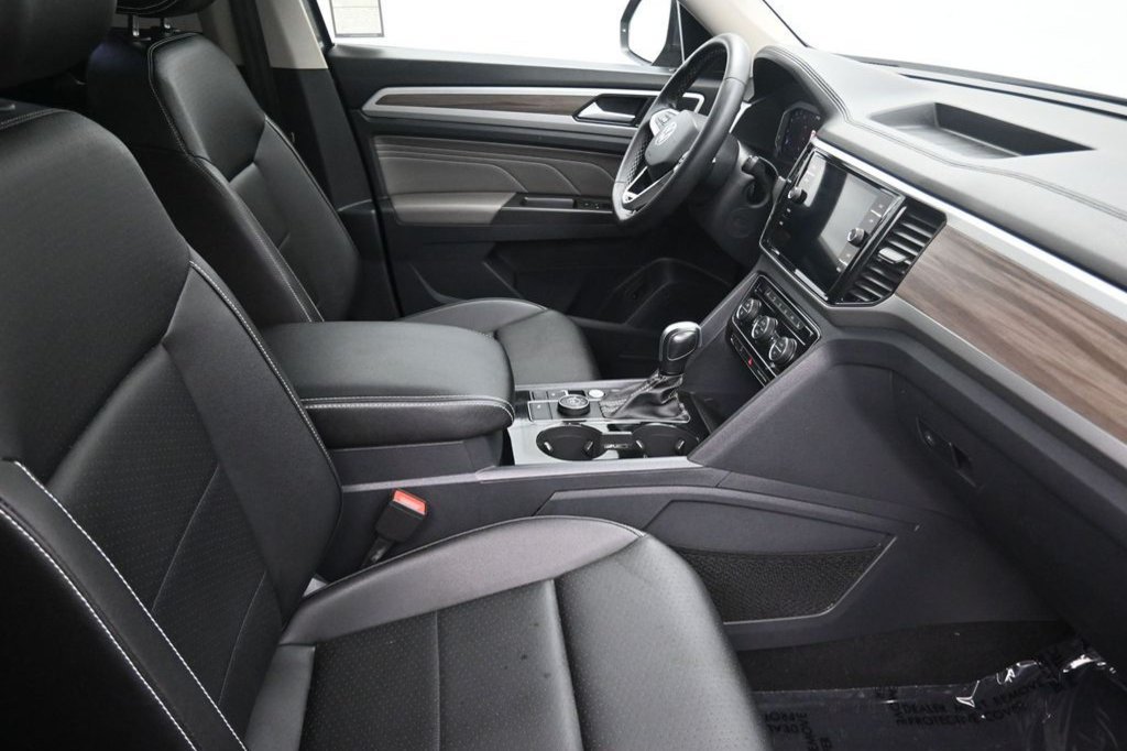 Used 2023 Volkswagen Atlas SEL AWD/4WD image 33