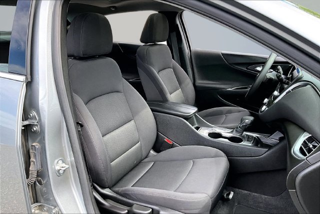 Used 2024 Chevrolet Malibu LT FWD image 28