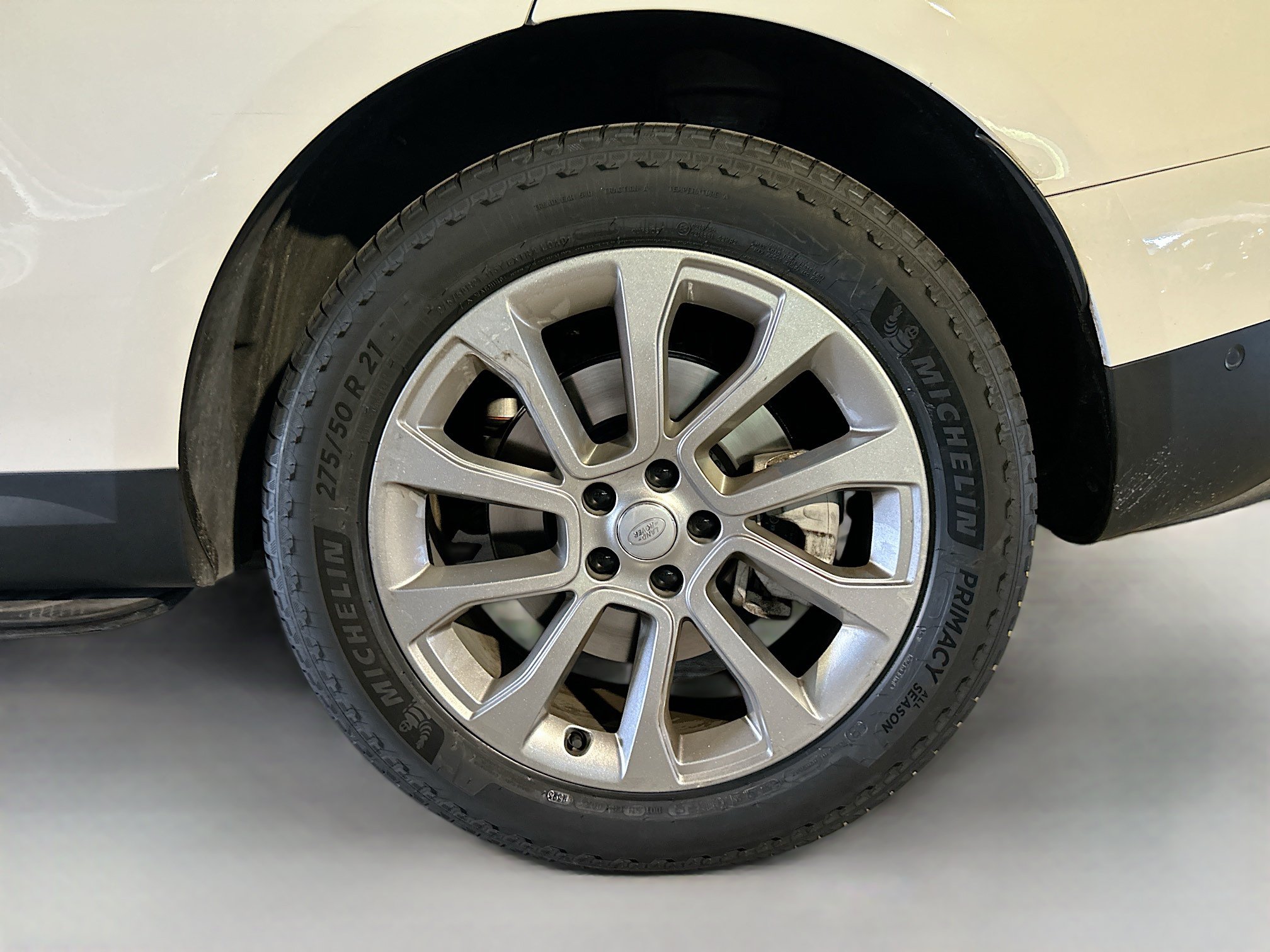 Used 2024 Land Rover Range Rover Sport SE AWD/4WD image 36