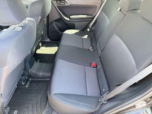 Used 2018 Subaru Forester 2.5i Premium AWD/4WD image 14