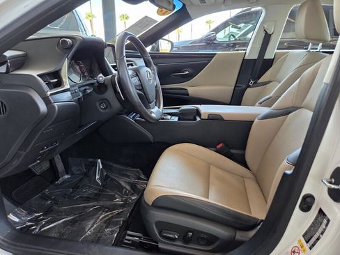 Used 2019 Lexus ES 350 w/ Premium Package FWD image 13