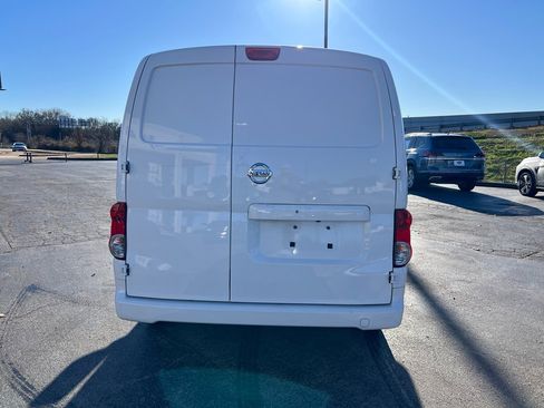 Used 2020 Nissan NV200 SV image 6