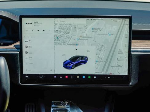 Used 2021 Tesla Model S Plaid AWD/4WD image 13