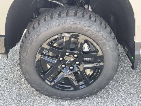 New 2026 Chevrolet Silverado 1500 Custom Trail Boss AWD/4WD image 9