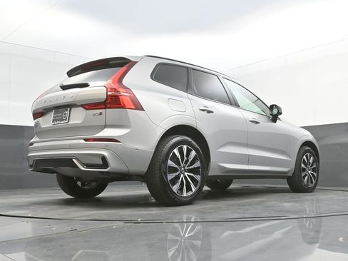 Certified 2024 Volvo XC60 B5 Plus AWD/4WD image 27