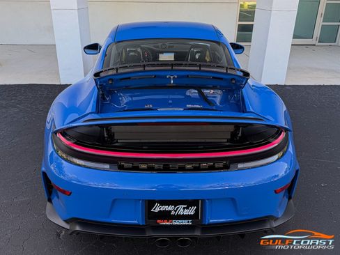 Used 2025 Porsche 911 GT3 RWD image 39