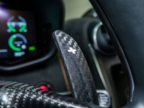 Used 2018 McLaren 570S Spider image 27