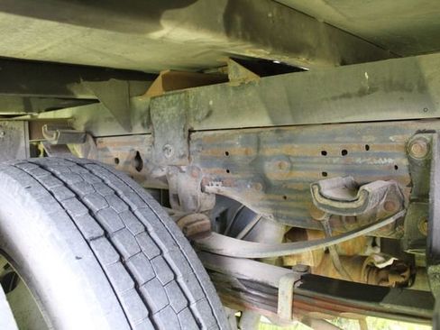 Used 2001 Ford F550 2WD Regular Cab Super Duty image 17