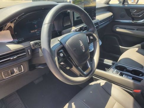 Certified 2023 Lincoln Corsair Reserve FWD image 12