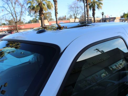 Used 2015 Ford F350 Lariat w/ Lariat Ultimate Package image 17