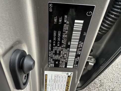 New 2025 Lexus LX 600 4WD w/ Luxury Package image 20