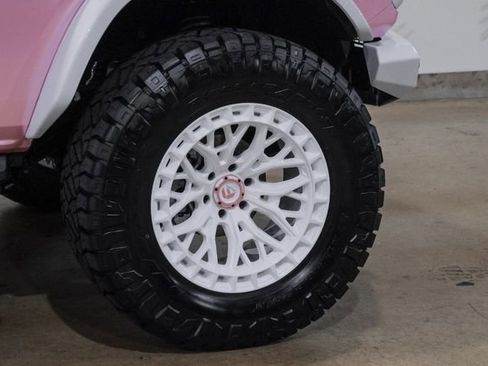 Used 2025 Ford Bronco Heritage Edition image 25