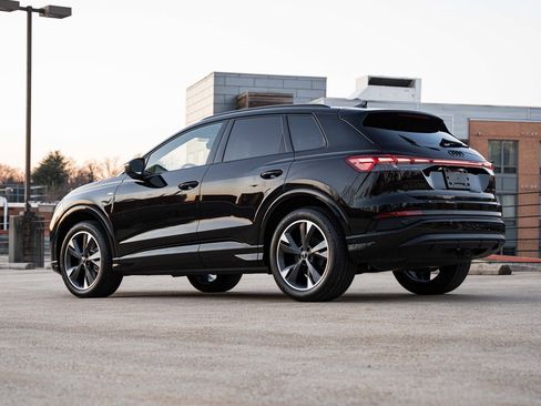 Used 2024 Audi Q4 e-tron Prestige w/ Black Optic Package image 5